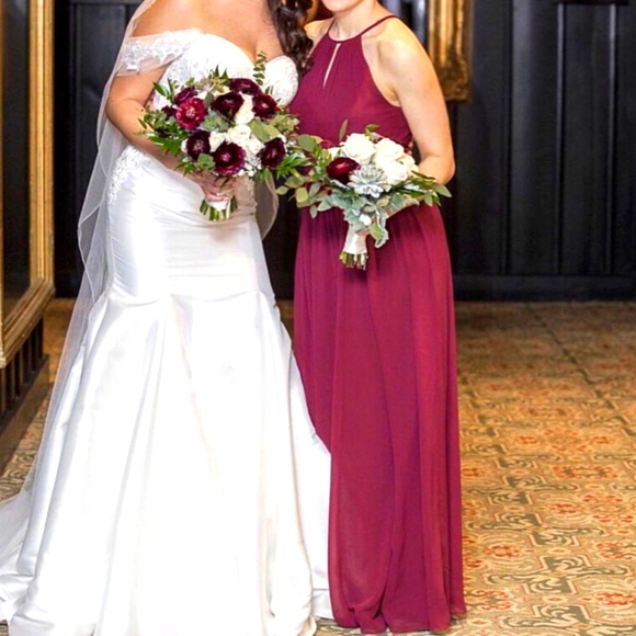 Formal dress Burgundy - Picture 1 of 4